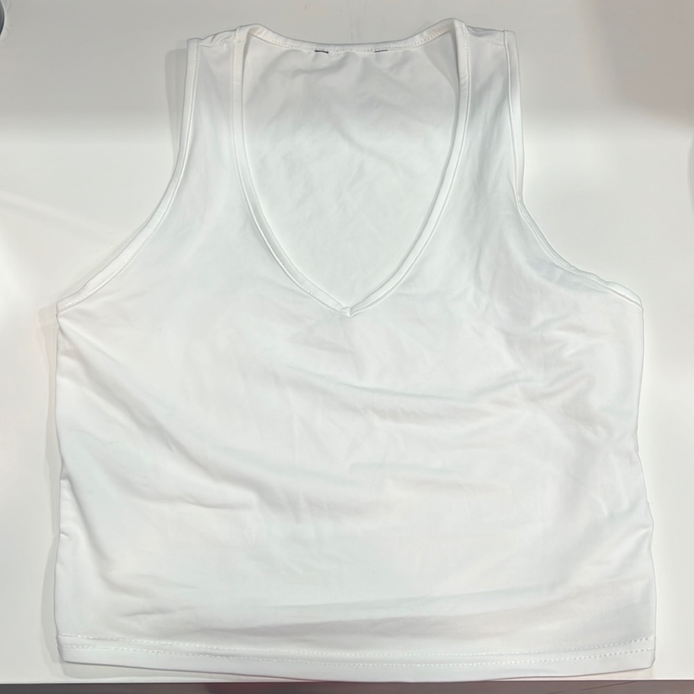 White v neck tank top